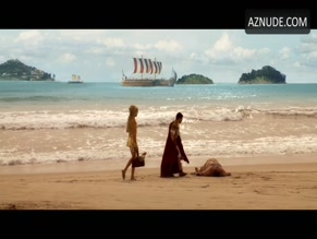 Teresa Palmer in Bedtime Stories