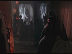 Honey Lauren in Dracula