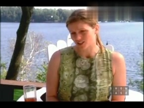 Lisa Ryder in Paradise Falls