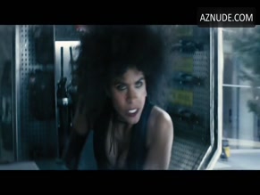 Zazie Beetz