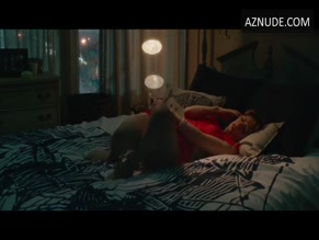 Zoe Kazan in What / If