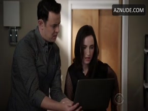 Zoe Lister-jones in Life In Pieces