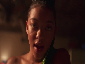 Zolee Griggs in Boomerang
